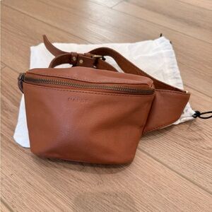 Mandrn Remy Brown Leather Fanny Pack